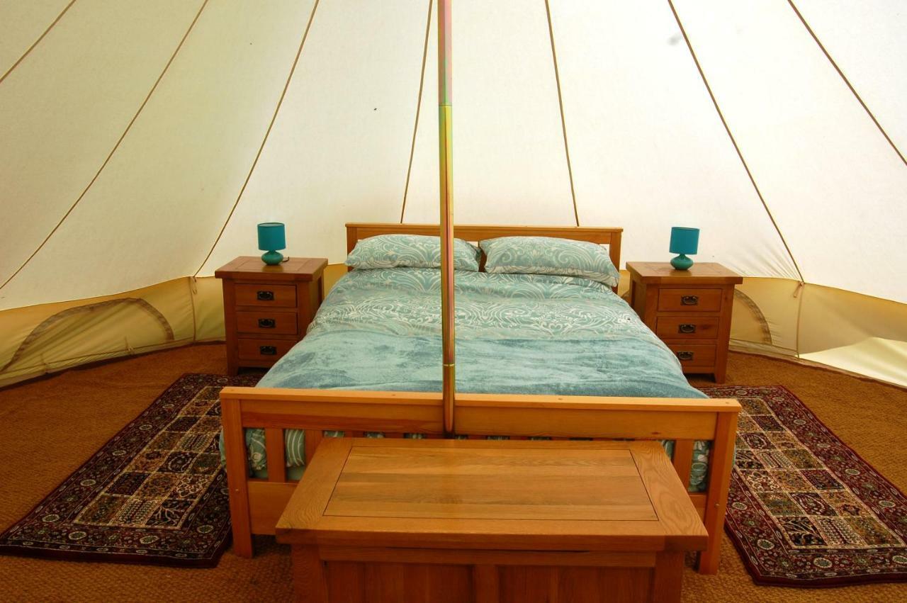 Camping La Foret De Tesse Exterior foto